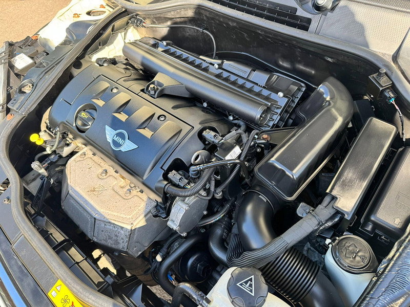 MINI Clubman 1.6 Cooper Euro 5 (s/s) 5dr 5dr Manual 2026