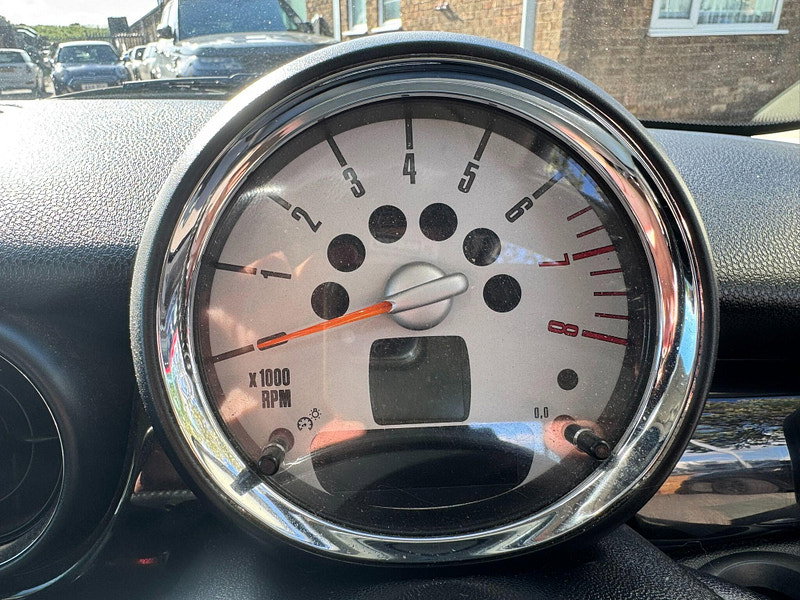 MINI Clubman 1.6 Cooper Euro 5 (s/s) 5dr 5dr Manual 2026