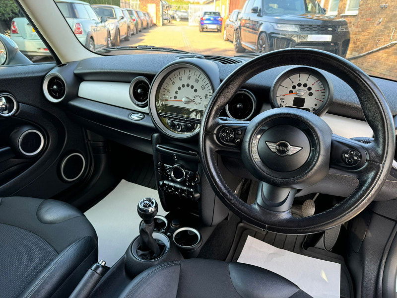MINI Clubman 1.6L COOPER D CLUBMAN Estate 5dr Diesel Manual Euro 5 (112 bhp) 5dr Manual 2025