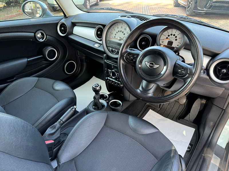 MINI Clubman 1.6L COOPER D CLUBMAN Estate 5dr Diesel Manual Euro 5 (112 bhp) 5dr Manual 2025