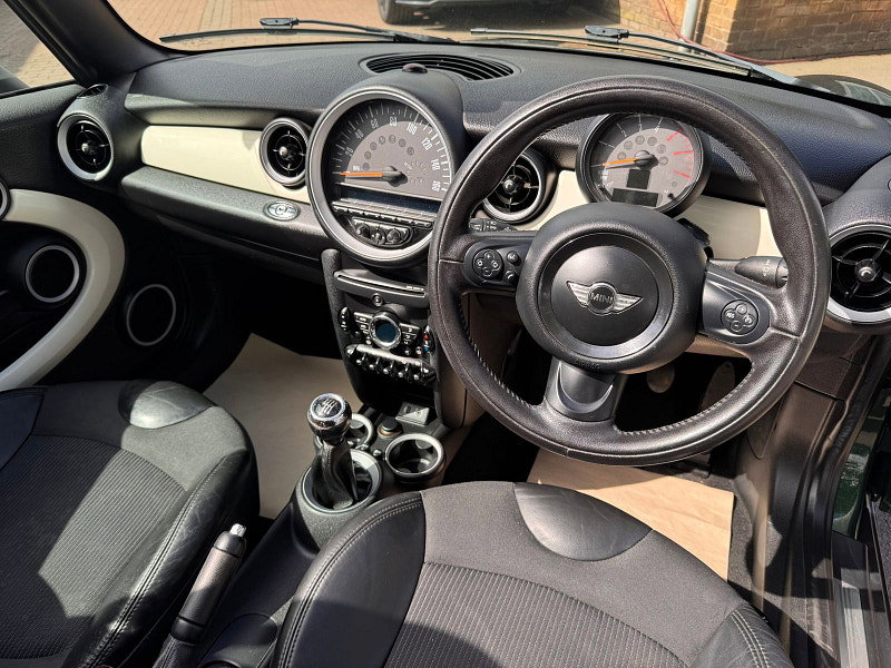 MINI Convertible 1.6 Cooper D 3dr Manual 2026