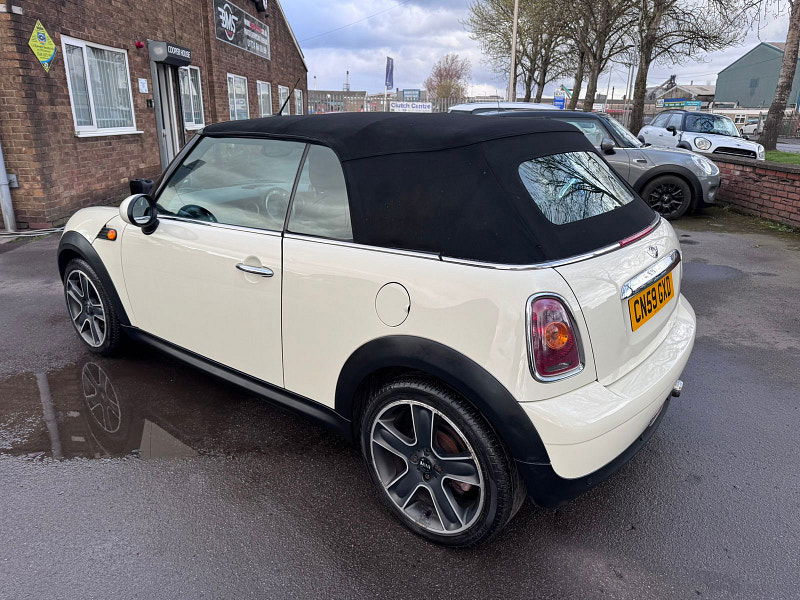 MINI Convertible 1.6 Cooper Hatchback 3dr Petrol Steptronic Euro 4 (120 ps) 3dr Automatic 2026