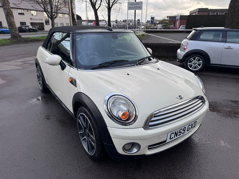 MINI Convertible 1.6 Cooper Hatchback 3dr Petrol Steptronic Euro 4 (120 ps) 3dr Automatic 2026