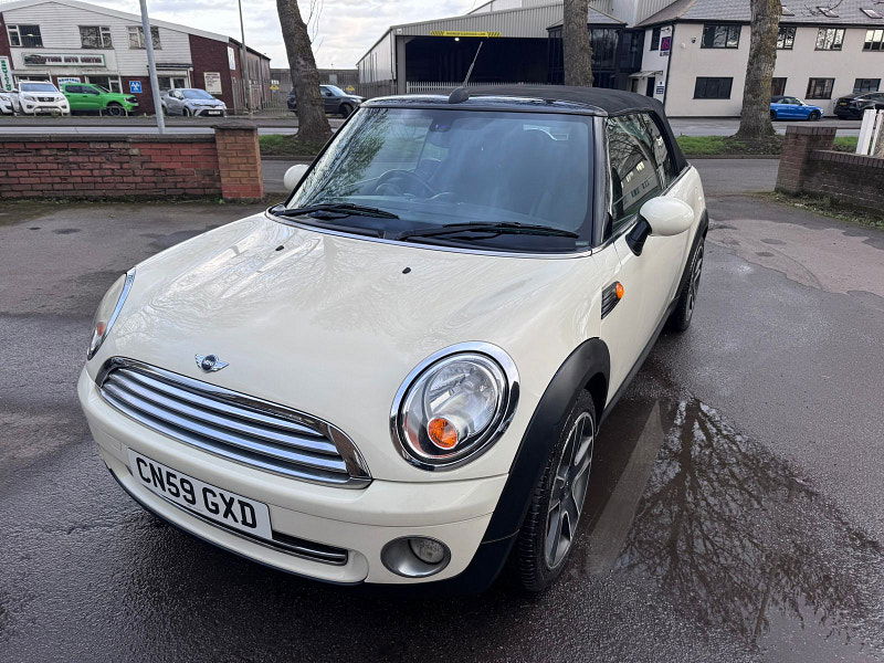 MINI Convertible 1.6 Cooper Hatchback 3dr Petrol Steptronic Euro 4 (120 ps) 3dr Automatic 2026