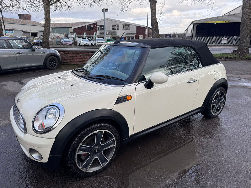 MINI Convertible 1.6 Cooper Hatchback 3dr Petrol Steptronic Euro 4 (120 ps) 3dr Automatic 2026