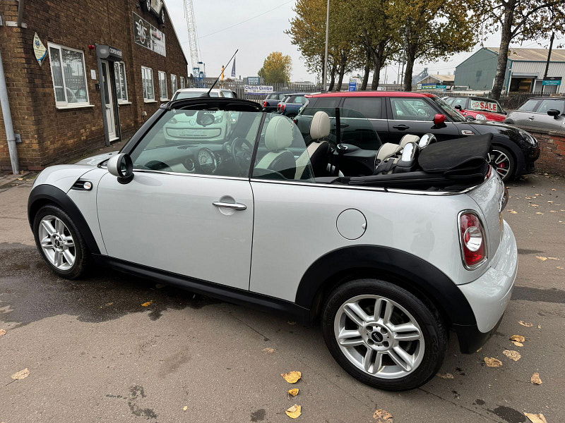 MINI Convertible 1.6L Cooper D Convertible 2dr Diesel Manual Euro 5 (112 bhp) 2dr Manual 2025