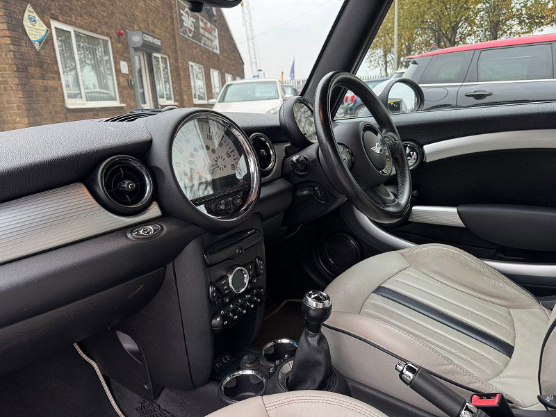 MINI Convertible 1.6L Cooper D Convertible 2dr Diesel Manual Euro 5 (112 bhp) 2dr Manual 2025