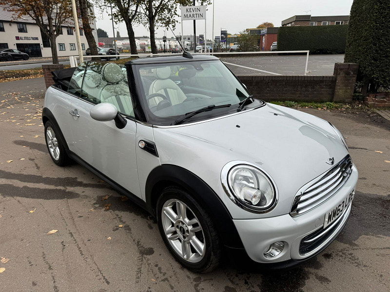 MINI Convertible 1.6L Cooper D Convertible 2dr Diesel Manual Euro 5 (112 bhp) 2dr Manual 2025