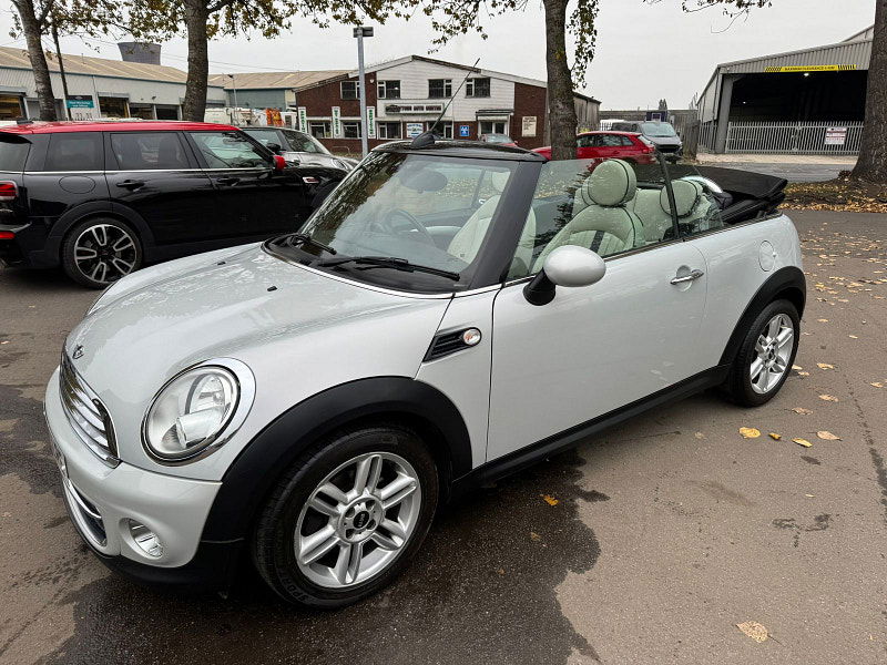 MINI Convertible 1.6L Cooper D Convertible 2dr Diesel Manual Euro 5 (112 bhp) 2dr Manual 2025