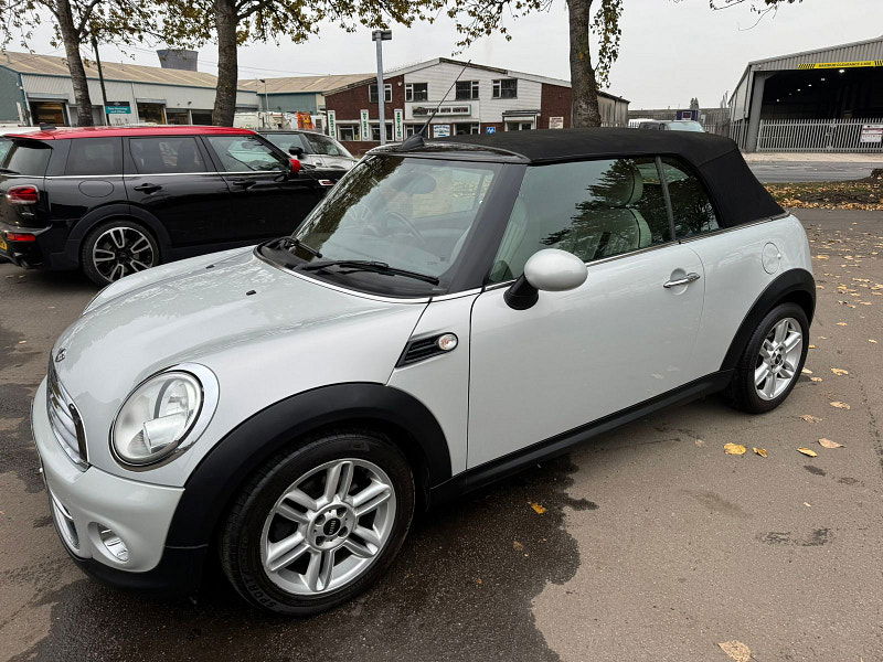 MINI Convertible 1.6L Cooper D Convertible 2dr Diesel Manual Euro 5 (112 bhp) 2dr Manual 2025