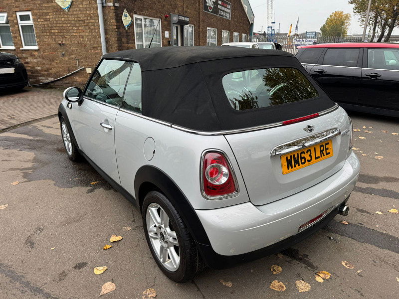 MINI Convertible 1.6L Cooper D Convertible 2dr Diesel Manual Euro 5 (112 bhp) 2dr Manual 2025