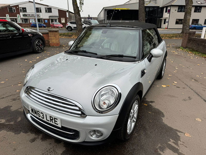 MINI Convertible 1.6L Cooper D Convertible 2dr Diesel Manual Euro 5 (112 bhp) 2dr Manual 2025
