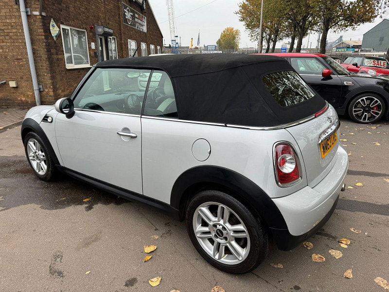 MINI Convertible 1.6L Cooper D Convertible 2dr Diesel Manual Euro 5 (112 bhp) 2dr Manual 2025