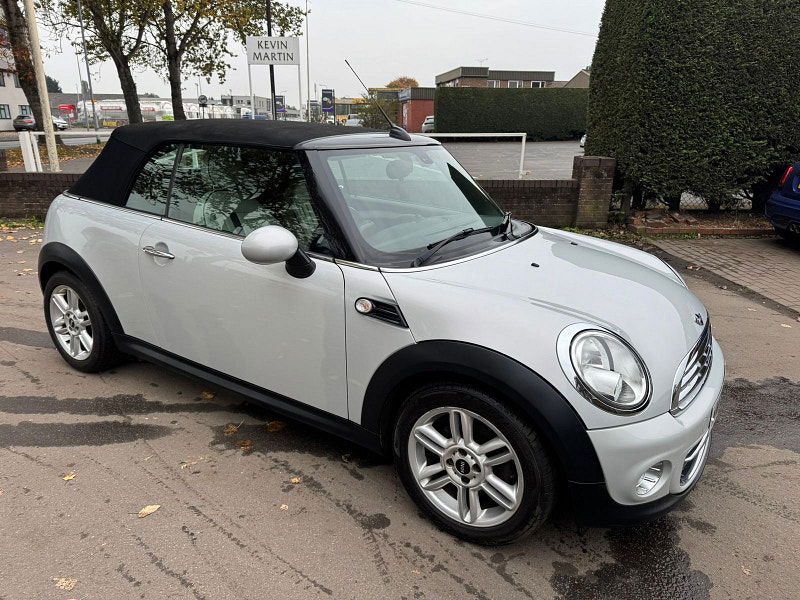 MINI Convertible 1.6L Cooper D Convertible 2dr Diesel Manual Euro 5 (112 bhp) 2dr Manual 2025