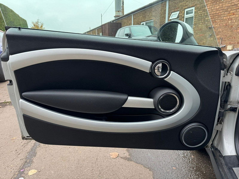 MINI Convertible 1.6L Cooper D Convertible 2dr Diesel Manual Euro 5 (112 bhp) 2dr Manual 2025