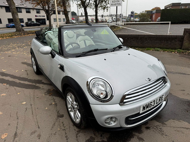 MINI Convertible 1.6L Cooper D Convertible 2dr Diesel Manual Euro 5 (112 bhp) 2dr Manual 2025