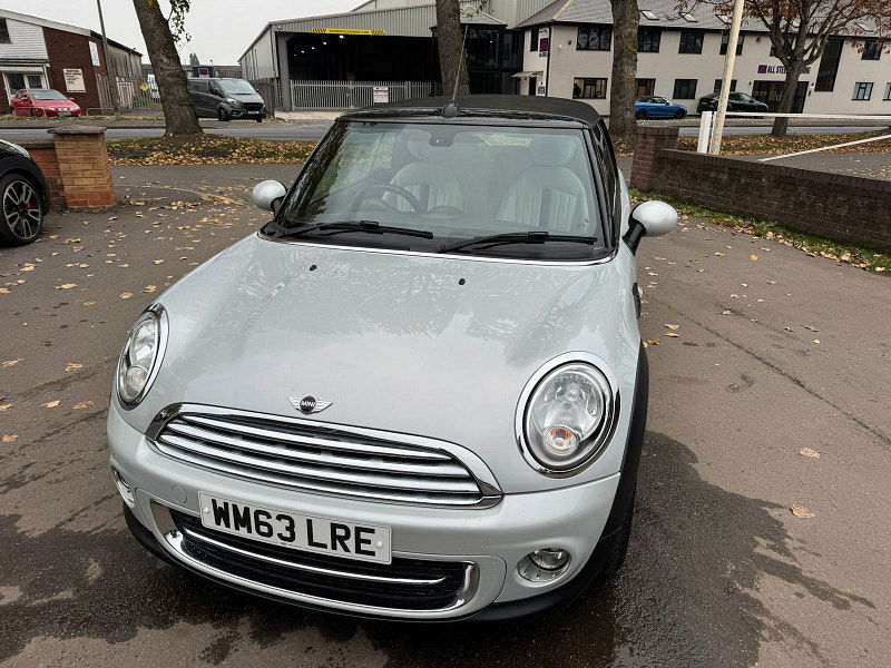 MINI Convertible 1.6L Cooper D Convertible 2dr Diesel Manual Euro 5 (112 bhp) 2dr Manual 2025