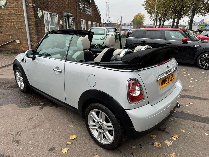 MINI Convertible 1.6L Cooper D Convertible 2dr Diesel Manual Euro 5 (112 bhp) 2dr Manual 2025