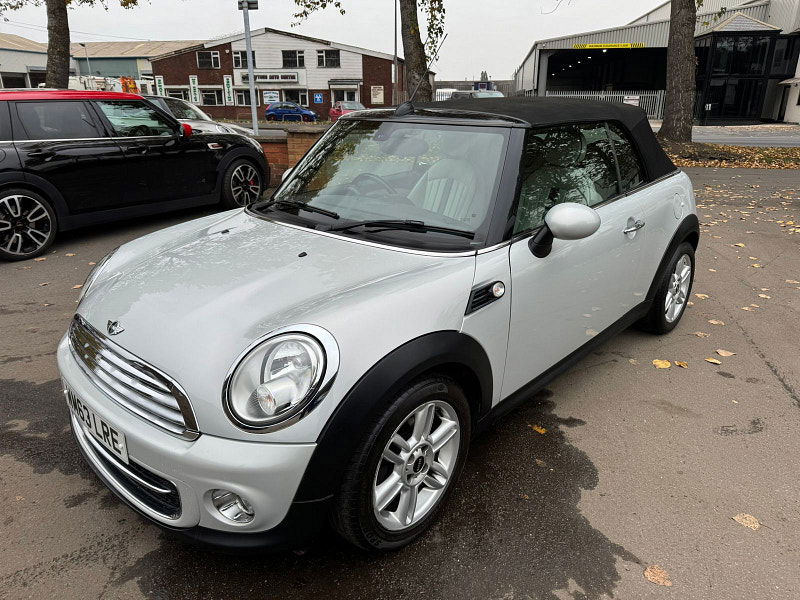 MINI Convertible 1.6L Cooper D Convertible 2dr Diesel Manual Euro 5 (112 bhp) 2dr Manual 2025