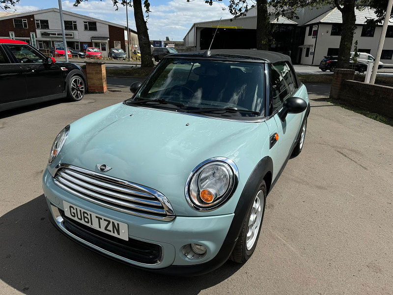 MINI Convertible 1.6L ONE Convertible 2dr Petrol Manual Euro 5 (98 bhp) 2dr Manual 2025