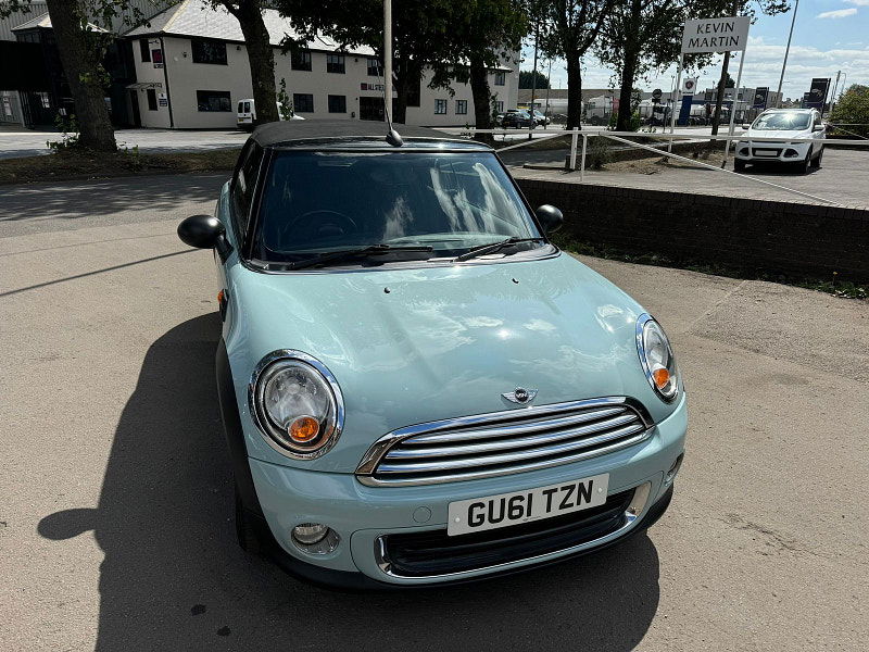 MINI Convertible 1.6L ONE Convertible 2dr Petrol Manual Euro 5 (98 bhp) 2dr Manual 2025