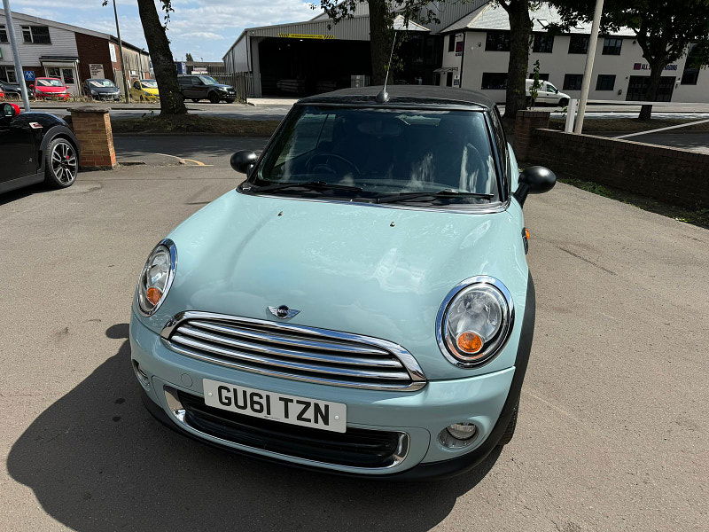 MINI Convertible 1.6L ONE Convertible 2dr Petrol Manual Euro 5 (98 bhp) 2dr Manual 2025