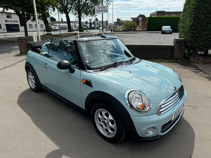 MINI Convertible 1.6L ONE Convertible 2dr Petrol Manual Euro 5 (98 bhp) 2dr Manual 2025