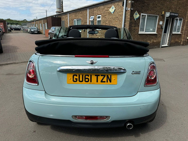 MINI Convertible 1.6L ONE Convertible 2dr Petrol Manual Euro 5 (98 bhp) 2dr Manual 2025