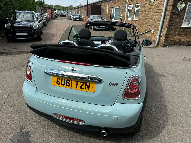 MINI Convertible 1.6L ONE Convertible 2dr Petrol Manual Euro 5 (98 bhp) 2dr Manual 2025