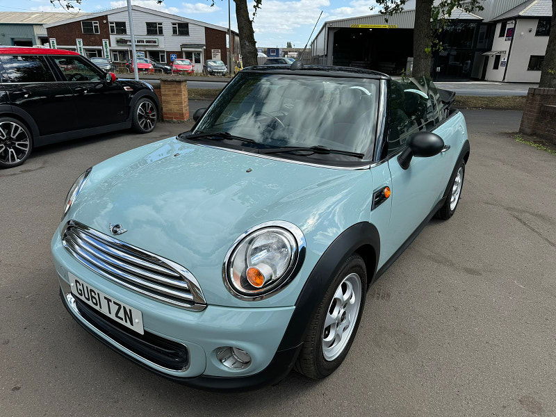 MINI Convertible 1.6L ONE Convertible 2dr Petrol Manual Euro 5 (98 bhp) 2dr Manual 2025