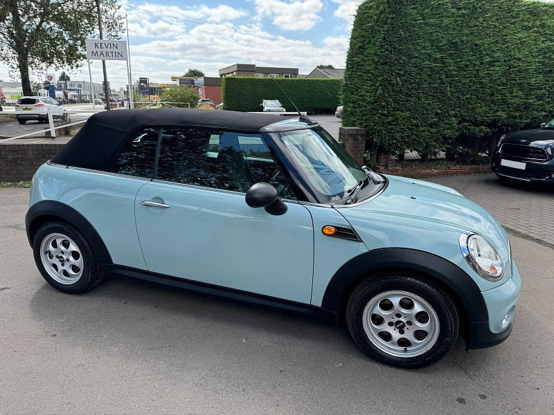 MINI Convertible 1.6L ONE Convertible 2dr Petrol Manual Euro 5 (98 bhp) 2dr Manual 2025
