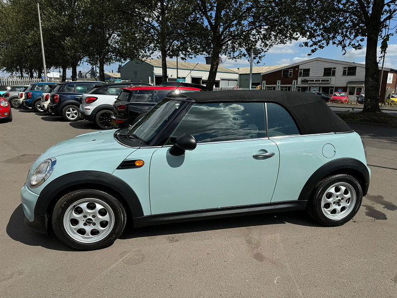 MINI Convertible 1.6L ONE Convertible 2dr Petrol Manual Euro 5 (98 bhp) 2dr Manual 2025