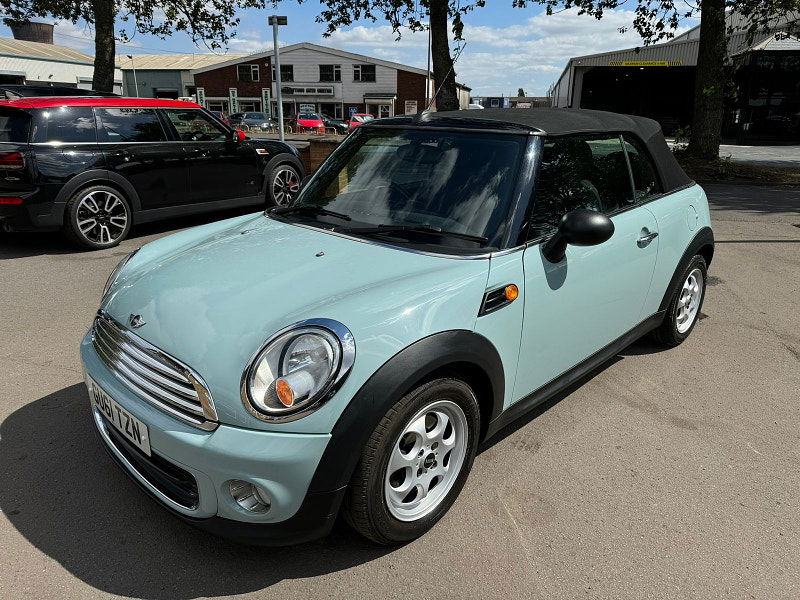 MINI Convertible 1.6L ONE Convertible 2dr Petrol Manual Euro 5 (98 bhp) 2dr Manual 2025