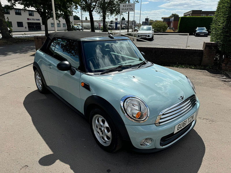 MINI Convertible 1.6L ONE Convertible 2dr Petrol Manual Euro 5 (98 bhp) 2dr Manual 2025