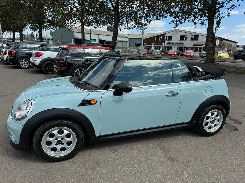 MINI Convertible 1.6L ONE Convertible 2dr Petrol Manual Euro 5 (98 bhp) 2dr Manual 2025