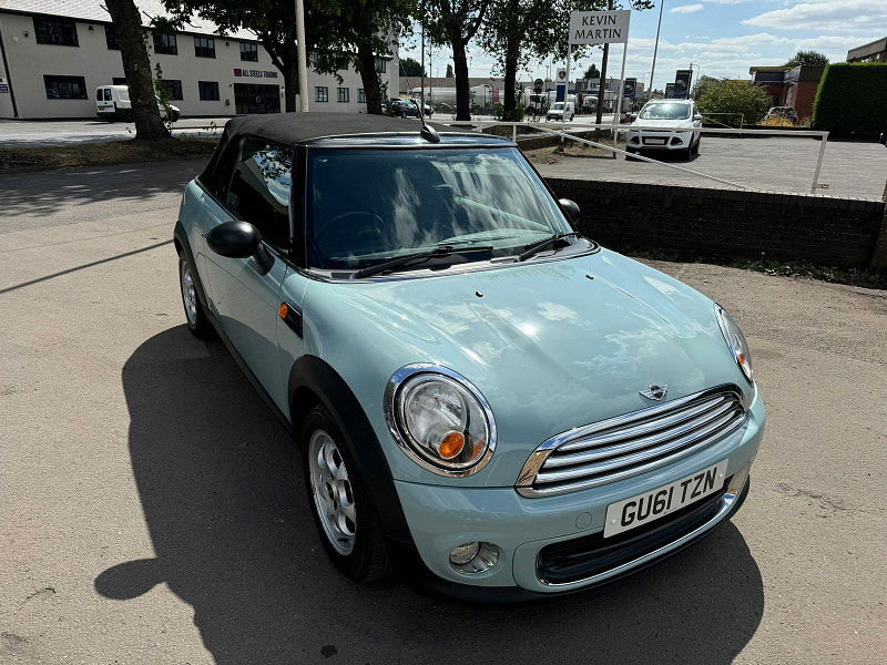 MINI Convertible 1.6L ONE Convertible 2dr Petrol Manual Euro 5 (98 bhp) 2dr Manual 2025