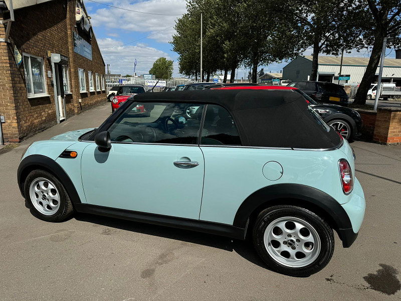 MINI Convertible 1.6L ONE Convertible 2dr Petrol Manual Euro 5 (98 bhp) 2dr Manual 2025