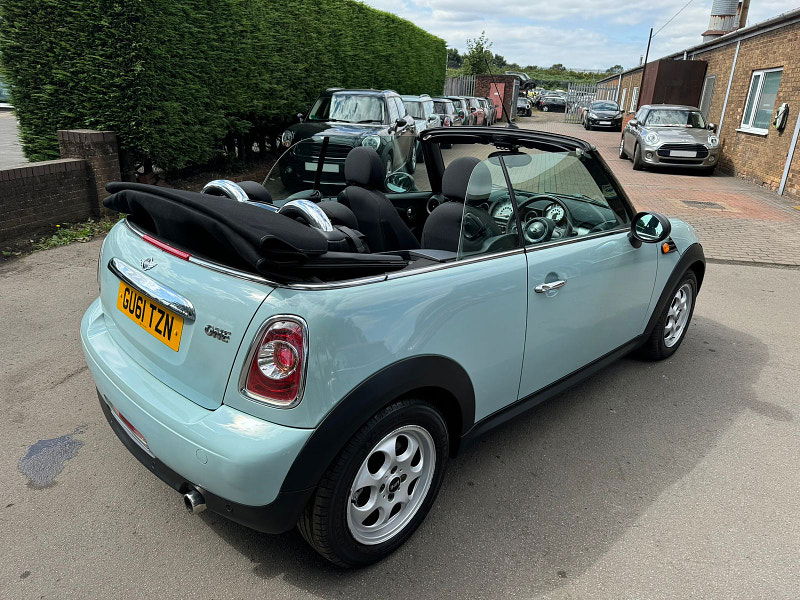 MINI Convertible 1.6L ONE Convertible 2dr Petrol Manual Euro 5 (98 bhp) 2dr Manual 2025