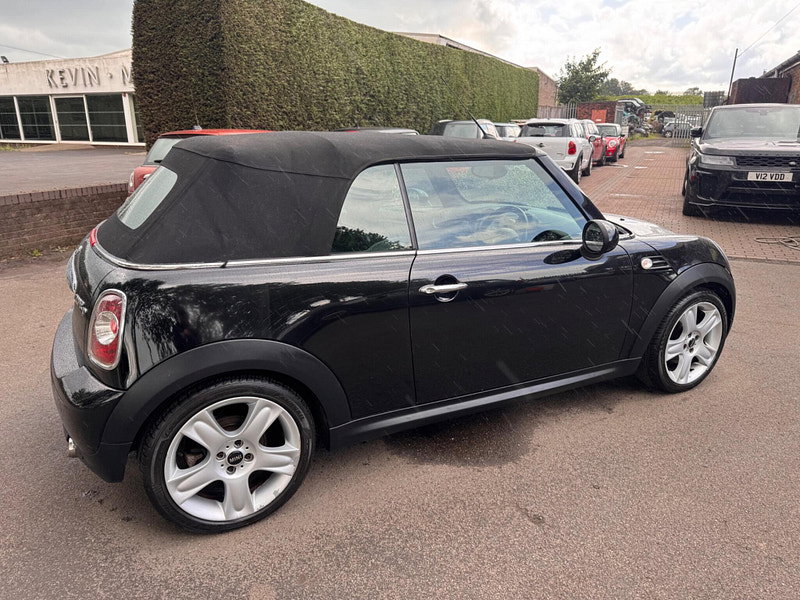 MINI Convertible 2.0 Cooper D Auto Euro 5 2dr 2dr Automatic 2026