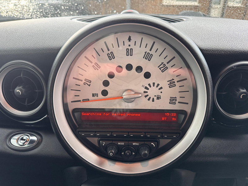 MINI Convertible 2.0 Cooper D Auto Euro 5 2dr 2dr Automatic 2026