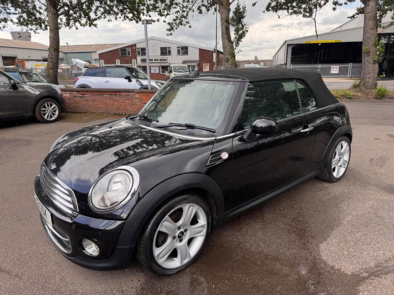 MINI Convertible 2.0 Cooper D Auto Euro 5 2dr 2dr Automatic 2026