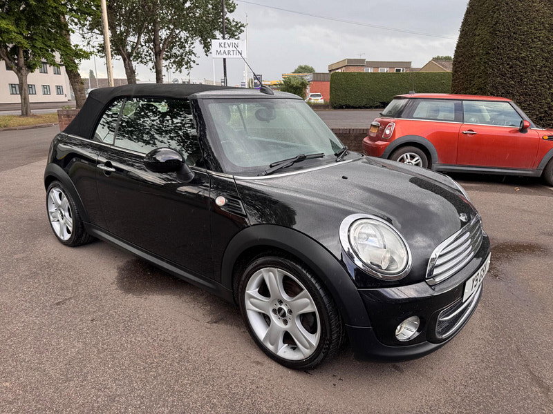 MINI Convertible 2.0 Cooper D Auto Euro 5 2dr 2dr Automatic 2026
