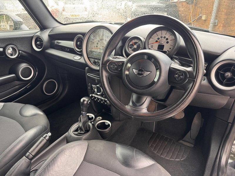 MINI Convertible 2.0 Cooper D Auto Euro 5 2dr 2dr Automatic 2026