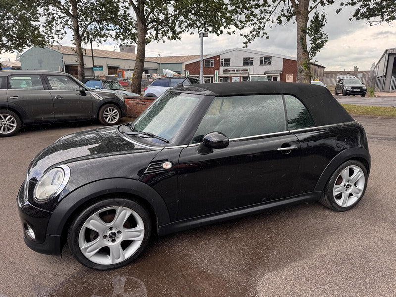 MINI Convertible 2.0 Cooper D Auto Euro 5 2dr 2dr Automatic 2026