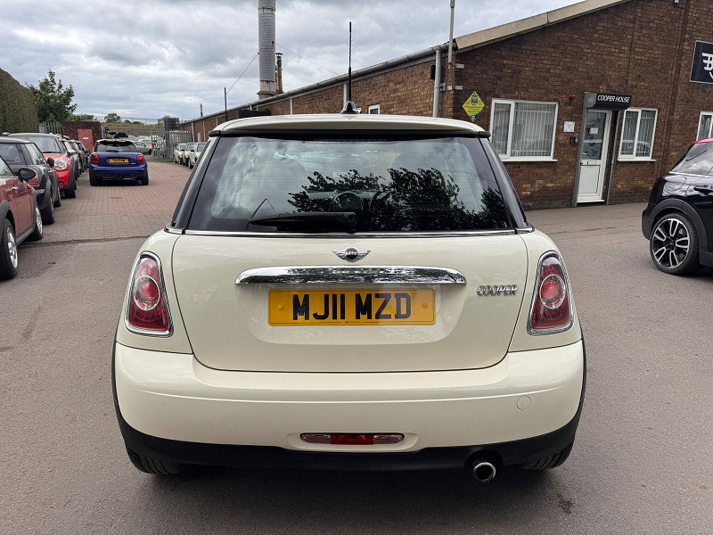 MINI Cooper 1.6 Cooper Hatchback 3dr Petrol Steptronic Euro 4 (120 ps) 3dr Automatic 2026