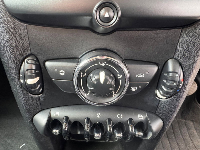 MINI Cooper 1.6 Cooper Hatchback 3dr Petrol Steptronic Euro 4 (120 ps) 3dr Automatic 2026