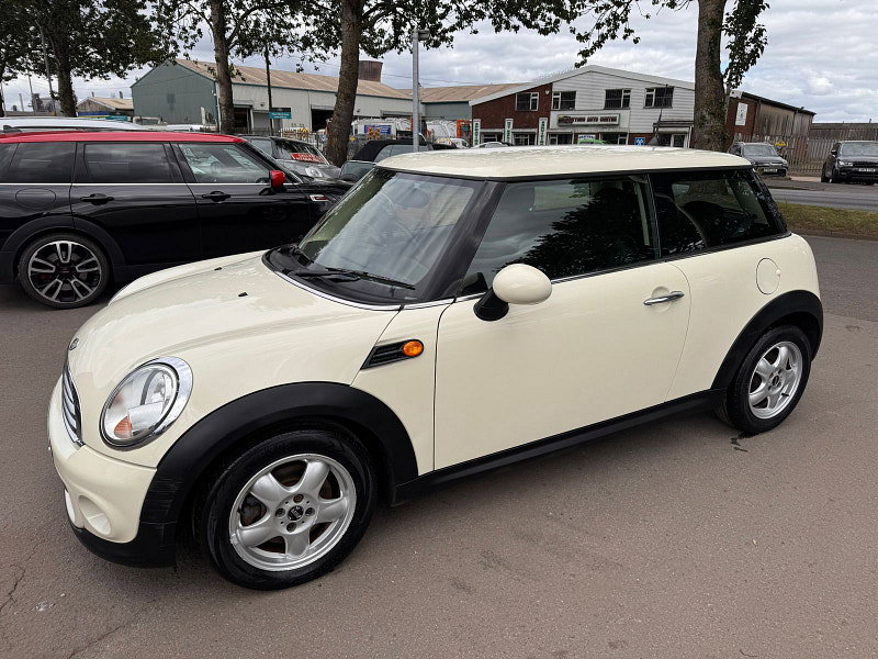 MINI Cooper 1.6 Cooper Hatchback 3dr Petrol Steptronic Euro 4 (120 ps) 3dr Automatic 2026