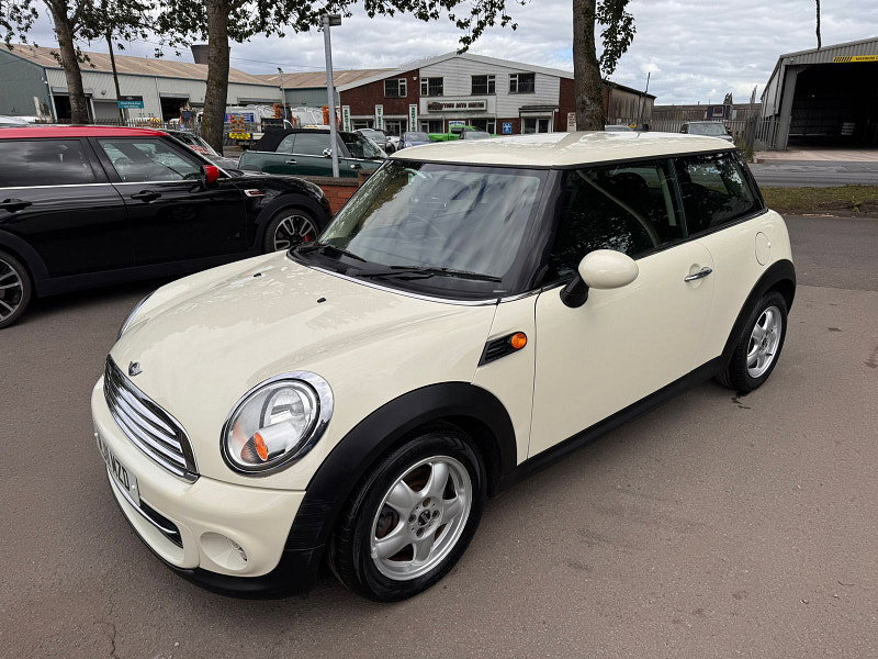 MINI Cooper 1.6 Cooper Hatchback 3dr Petrol Steptronic Euro 4 (120 ps) 3dr Automatic 2026