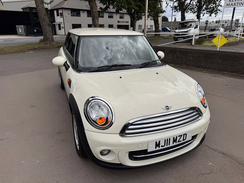MINI Cooper 1.6 Cooper Hatchback 3dr Petrol Steptronic Euro 4 (120 ps) 3dr Automatic 2026
