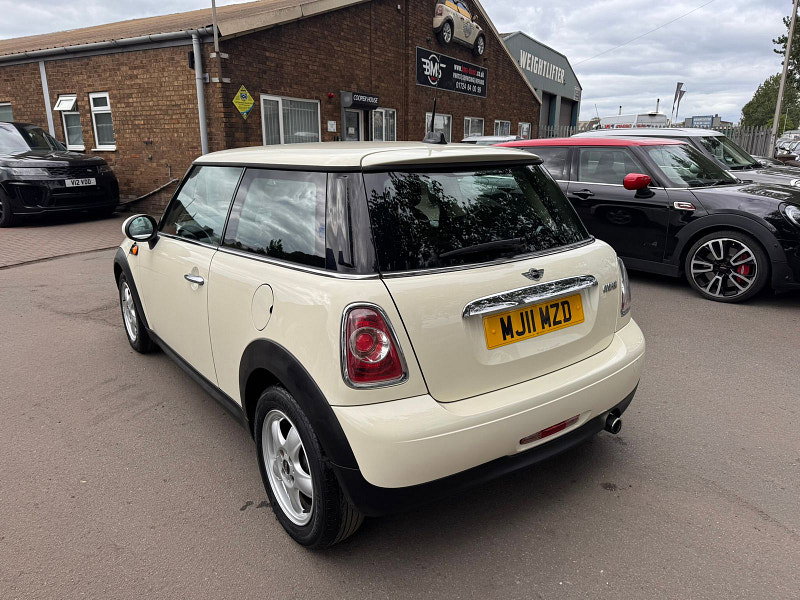 MINI Cooper 1.6 Cooper Hatchback 3dr Petrol Steptronic Euro 4 (120 ps) 3dr Automatic 2026